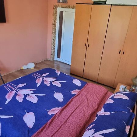 Casa Stefan Hotel Douăzeci şi Trei August Екстериор снимка